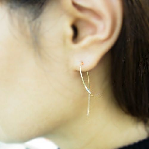 K18 YG アメリカンピアス ひねり ピアス