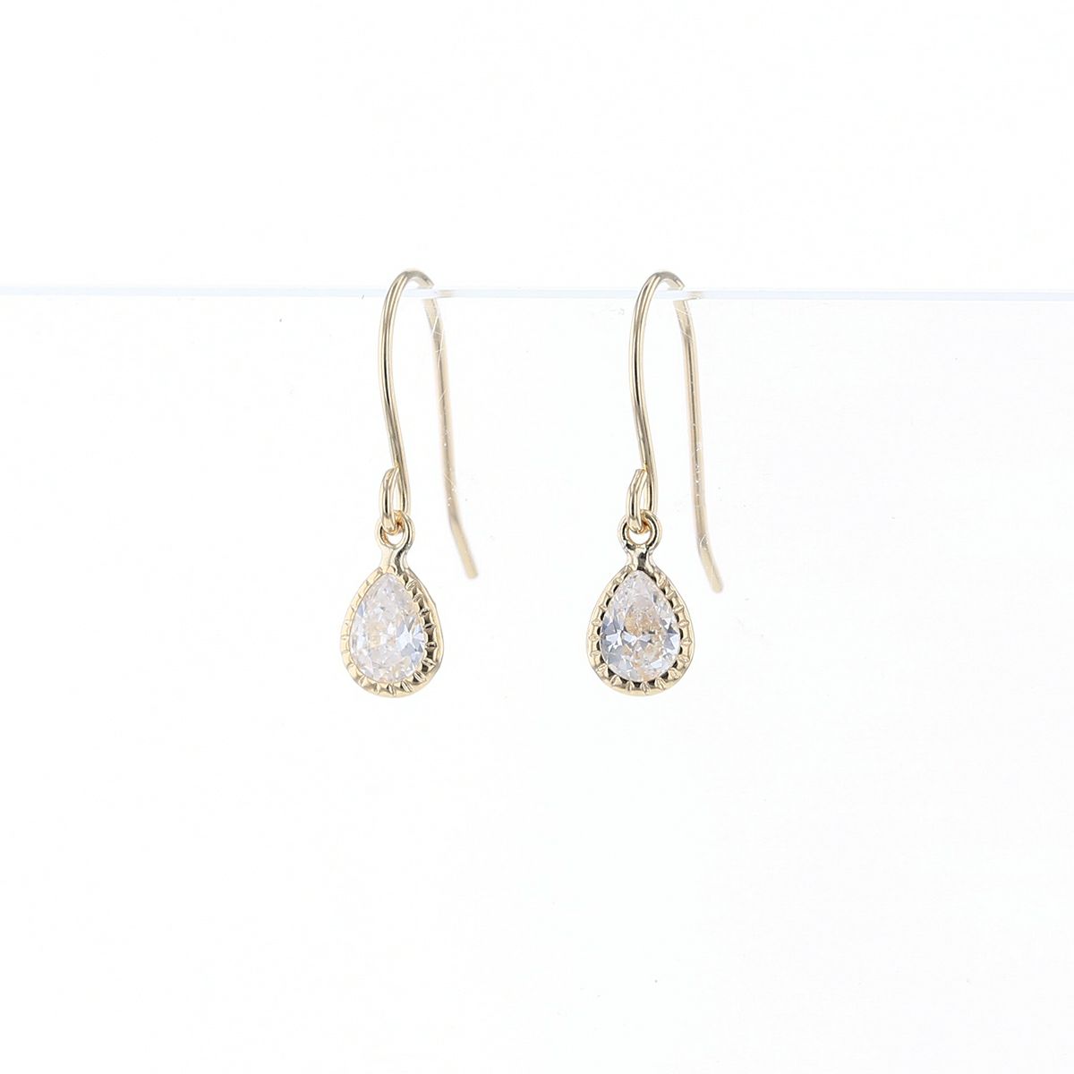 K18 YG キュービックジルコニア ピアス イエローゴールド クラシカル かわいい 誕生日 誕生日プレゼント レディース