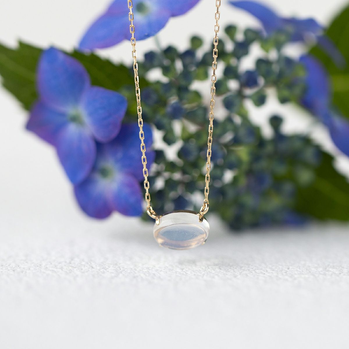【6月誕生石】K10 YG ブルームーンストーン ネックレス