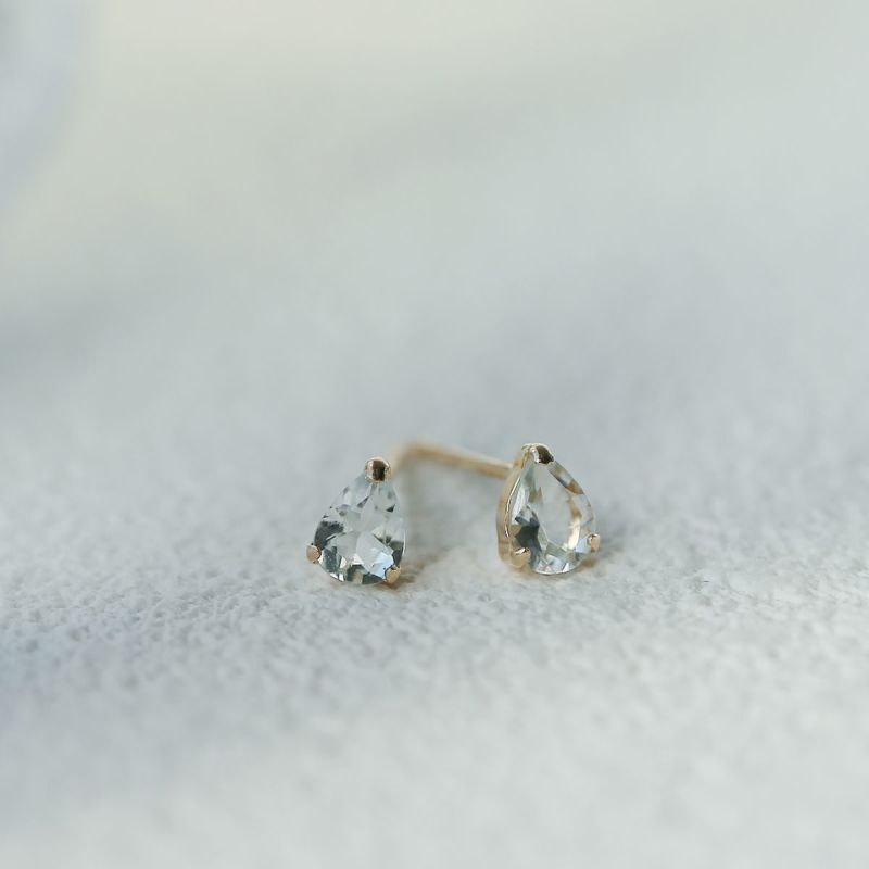 K10 YG アクアマリン ピアス
