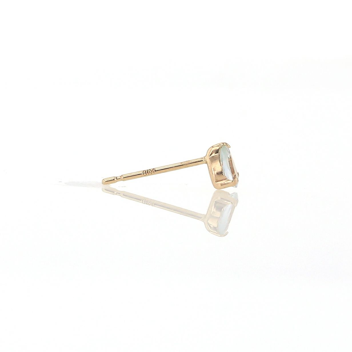 K10 YG アクアマリン ピアス