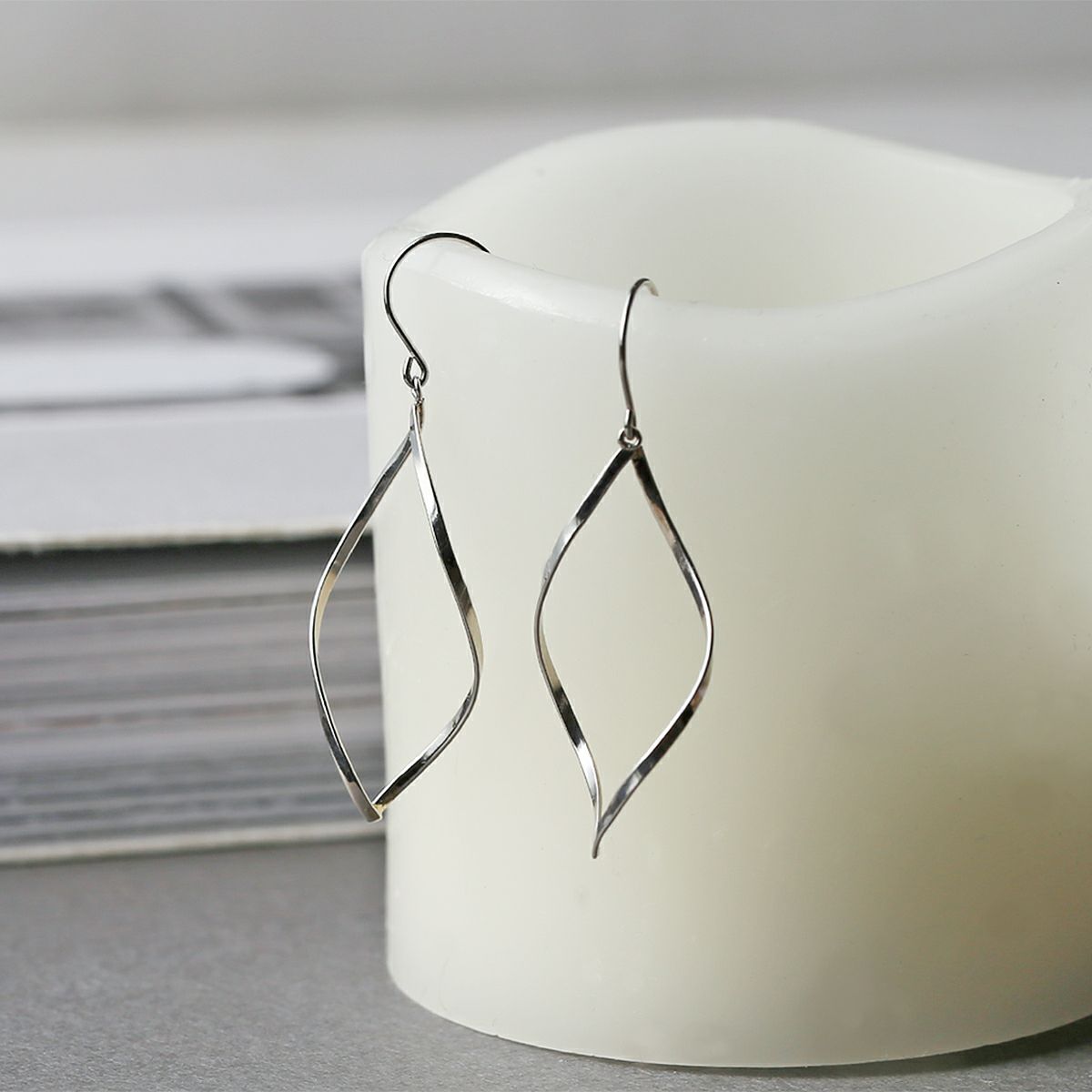 プラチナ フック ピアス 地金 PT PT900 30代 40代 誕生日プレゼント レディース 女性 彼女 妻 シンプル ギフト