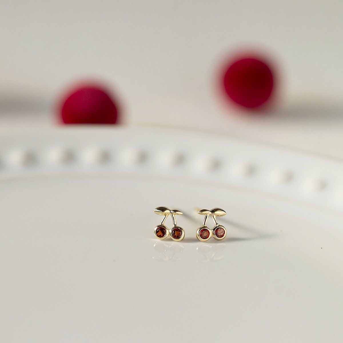 K10 YG ガーネット ピアス さくらんぼ チェリー イエローゴールド 10金 1月 誕生石 誕生日プレゼント ギフト レディース 20代 30代 40代 10k k10 天然石