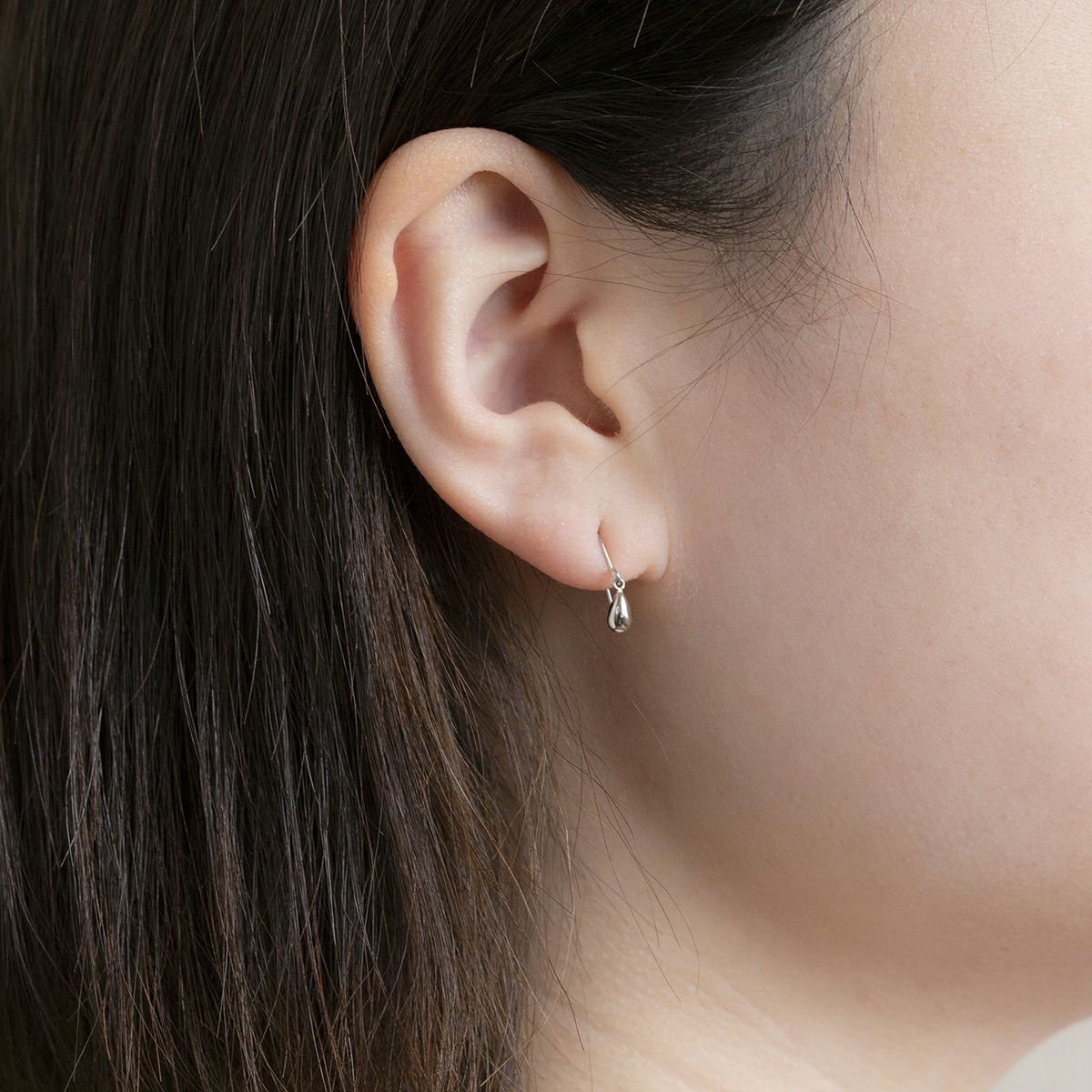 プラチナ フックピアス 地金 しずく 雫 フック PT PT900 30代 40代 誕生日プレゼント レディース 女性 彼女 妻 シンプル ギフト