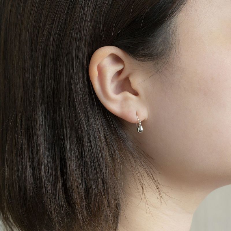 プラチナ フックピアス 地金 しずく 雫 フック PT PT900 30代 40代 誕生日プレゼント レディース 女性 彼女 妻 シンプル ギフト