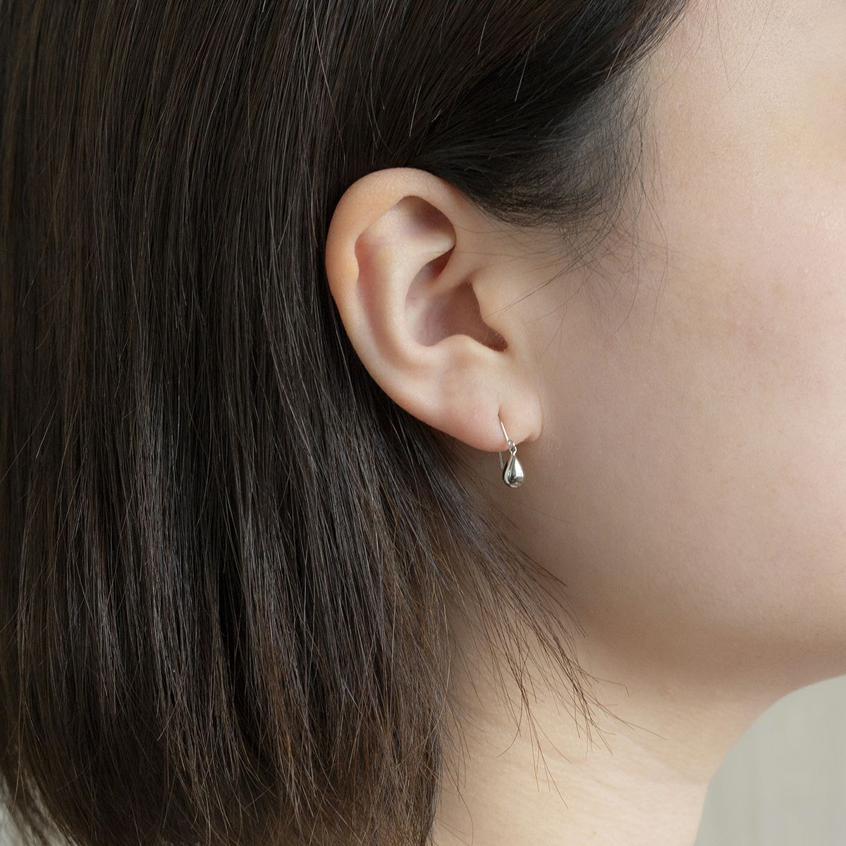 プラチナ フックピアス 地金 しずく 雫 フック PT PT900 30代 40代 誕生日プレゼント レディース 女性 彼女 妻 シンプル ギフト