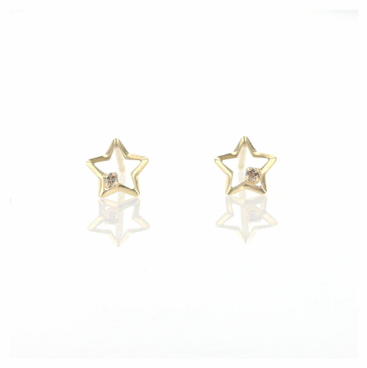 K10 YG ダイヤモンド ピアス 星 スター イエローゴールド スタッドピアス ラッキーモチーフ かわいい ギフト 誕生日プレゼント 4月誕生石 20代 30代 40代 妻 彼女 レディース