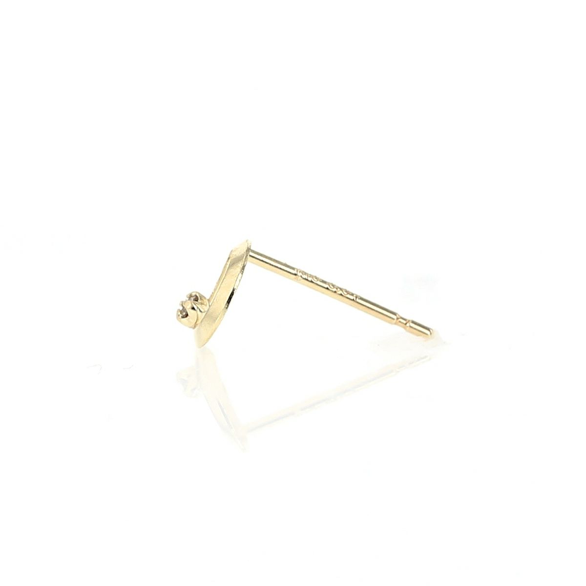 K10 YG ダイヤモンド ピアス 月 ムーン moon イエローゴールド スタッドピアス ラッキーモチーフ かわいい ギフト 誕生日プレゼント 4月誕生石 20代 30代 40代 妻 彼女 レディース