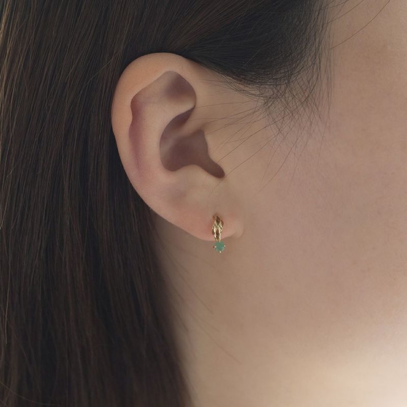 K10 YG エメラルド ピアス 10金 イエローゴールド レディース 5月誕生石 ギフト 誕生日プレゼント 彼女 妻 20代 30代 40代