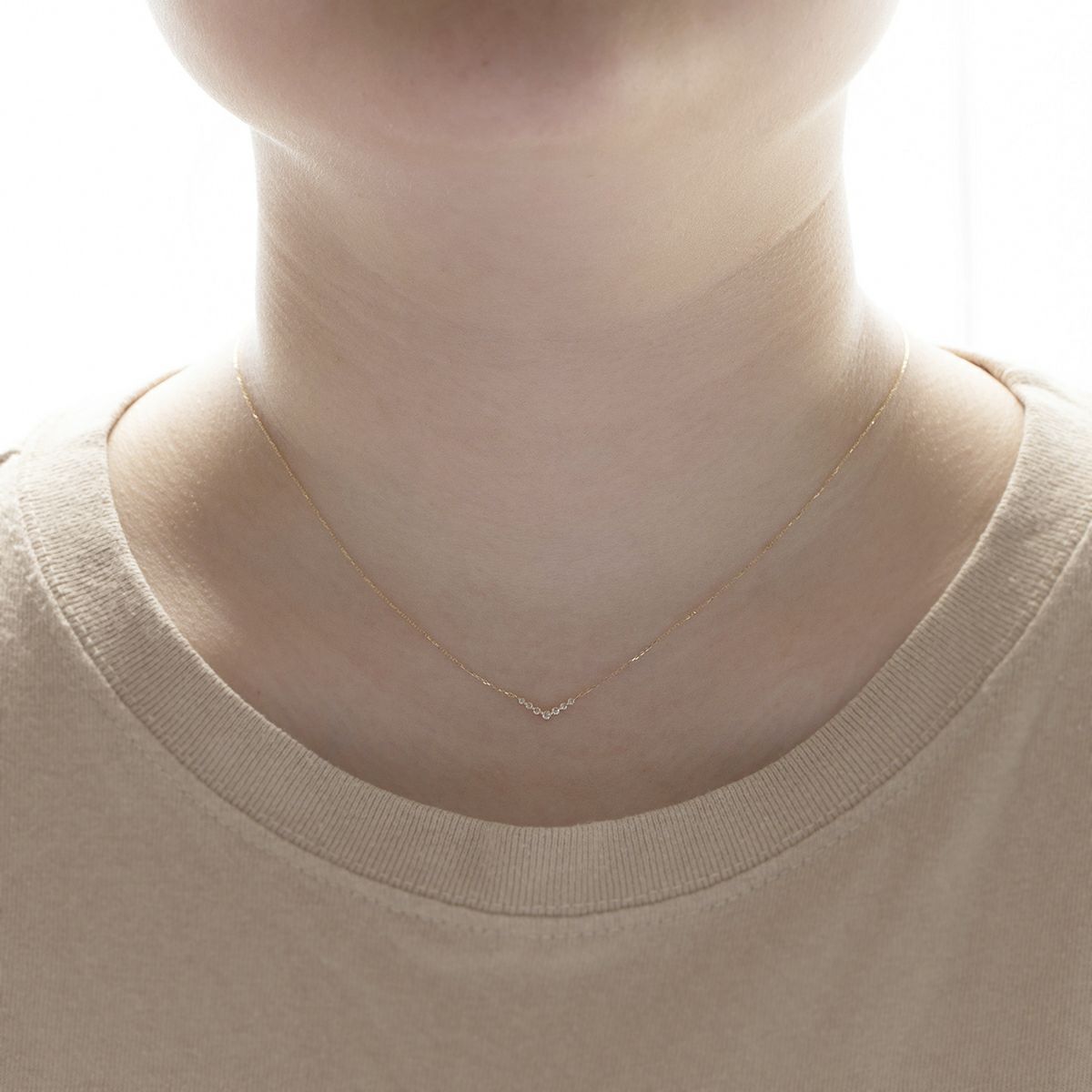 K10 YG ダイヤモンド ネックレス イエローゴールド V字 ダイヤ 10K 10金 レディース 誕生日 4月誕生石 キラキラ 誕生日プレゼント ギフト 妻 彼女