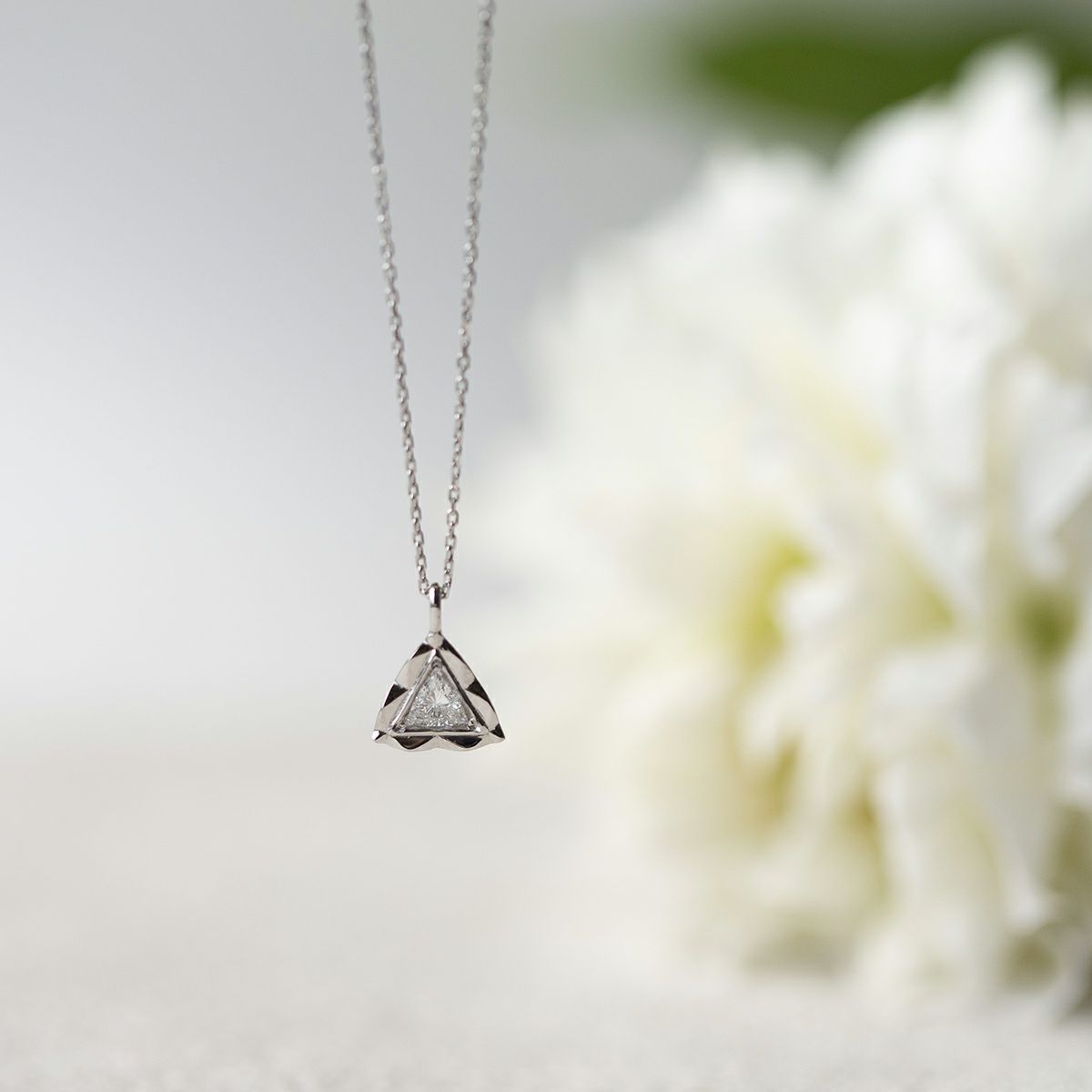 プラチナ 一粒 ダイヤモンド ネックレス レディース PT 誕生日プレゼント ギフト 女性 彼女 20代 30代 40代 記念日 PT900 PT850 トリリアントカット