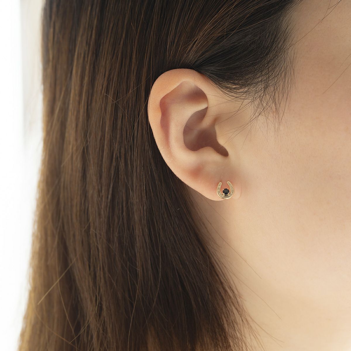 K10 YG ホースシュー 馬蹄 サファイア ピアス 10k 9月 誕生石 イエローゴールド レディース 彼女 妻 プレゼント ラッキーモチーフ