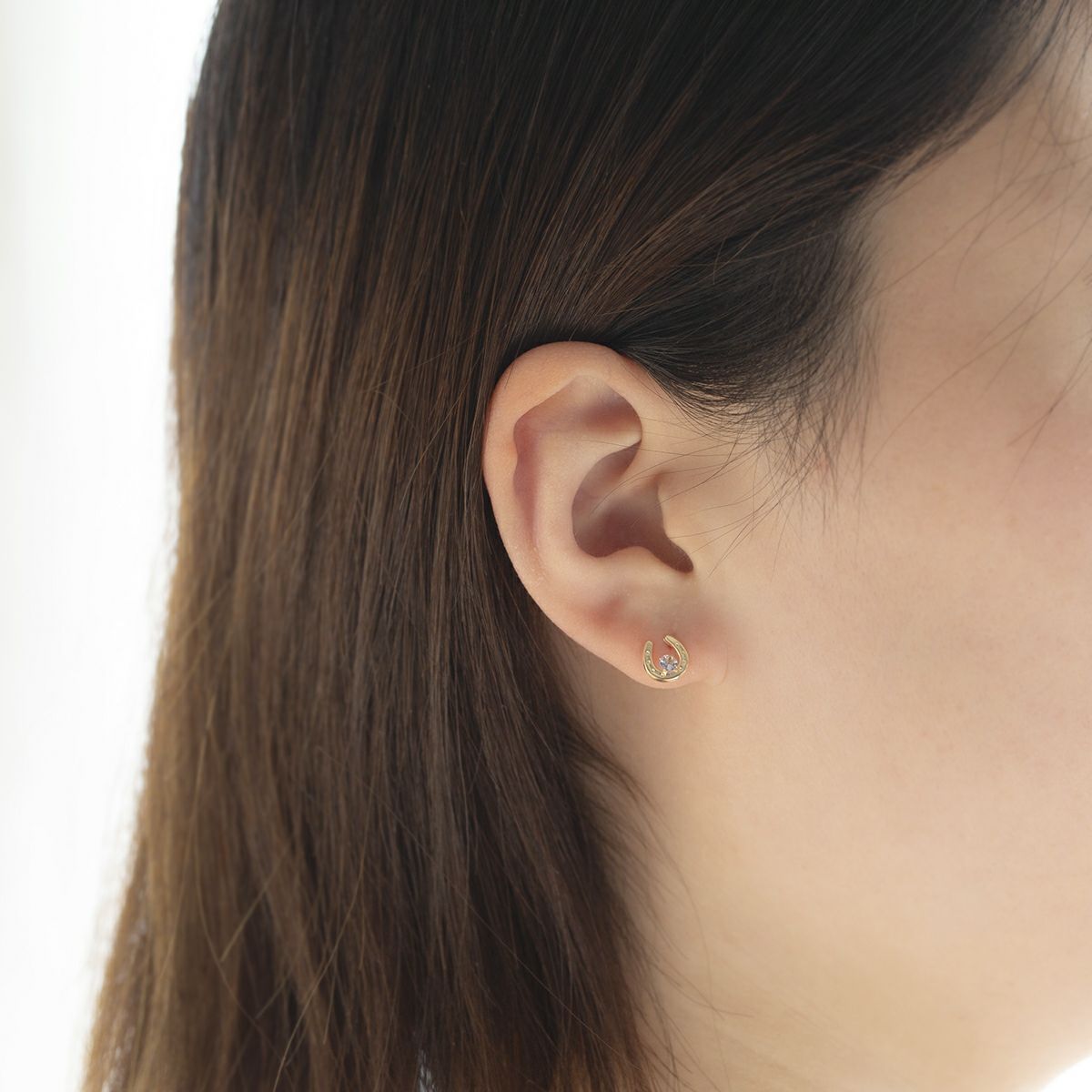 K10 YG ホースシュー 馬蹄 タンザナイト ピアス 10k 12月 誕生石 イエローゴールド レディース 彼女 妻 プレゼント ラッキーモチーフ