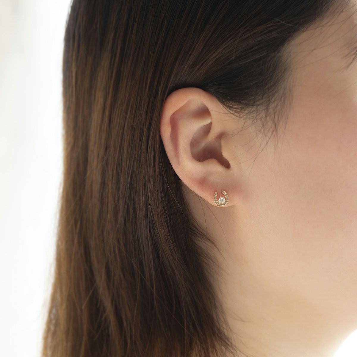 K10 YG ホースシュー 馬蹄 キュービックジルコニア ピアス 10k 誕生日プレゼント ギフト イエローゴールド レディース 彼女 妻 プレゼント ラッキーモチーフ