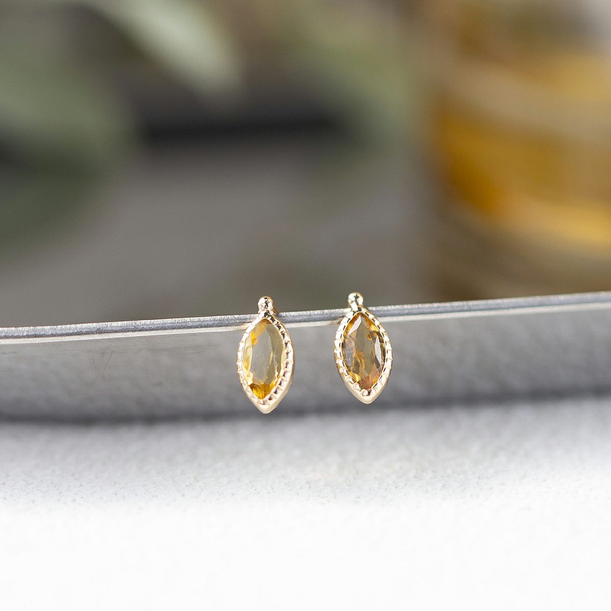 K10 YG シトリン ピアス