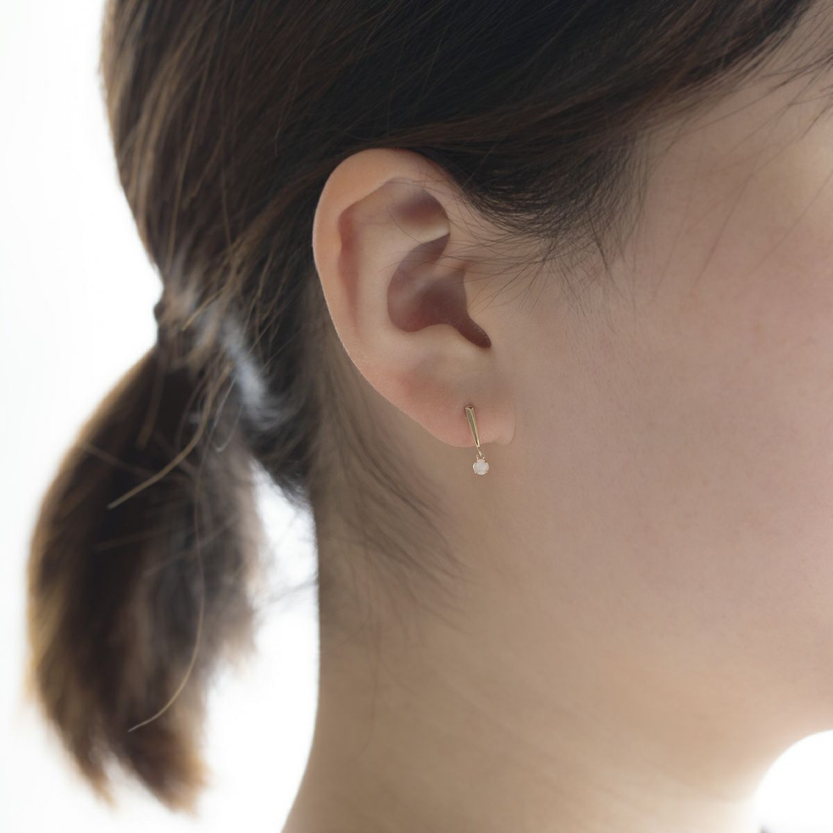 K10 YG ムーンストーン ピアス イエローゴールド 10金 6月 誕生石 誕生日 プレゼント レディース 20代 30代 40代 10k k10 天然石