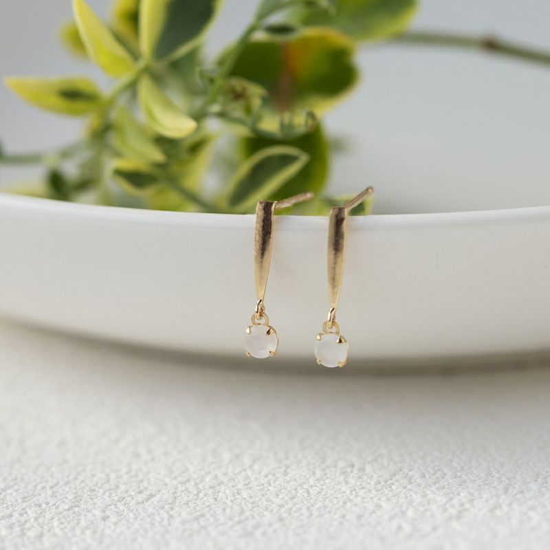 K10 YG ムーンストーン ピアス イエローゴールド 10金 6月 誕生石 誕生日 プレゼント レディース 20代 30代 40代 10k k10 天然石