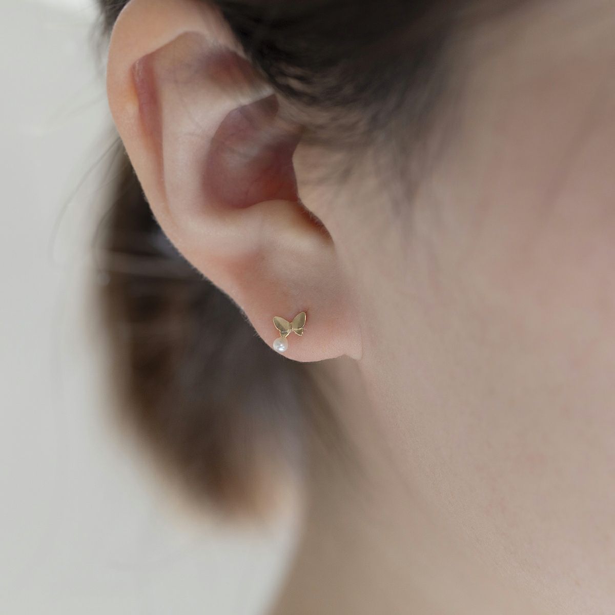 K10 YG 淡水パール パール ピアス 蝶 蝶々 6月 誕生石 誕生日プレゼント ギフト 一粒 妻 彼女 可愛い レディース 10金 10K イエローゴールド 誕生日 20代 30代 40代 女性 ギフト