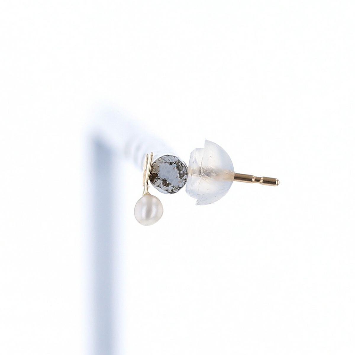 K10 YG 淡水パール パール ピアス 蝶 蝶々 6月 誕生石 誕生日プレゼント ギフト 一粒 妻 彼女 可愛い レディース 10金 10K イエローゴールド 誕生日 20代 30代 40代 女性 ギフト