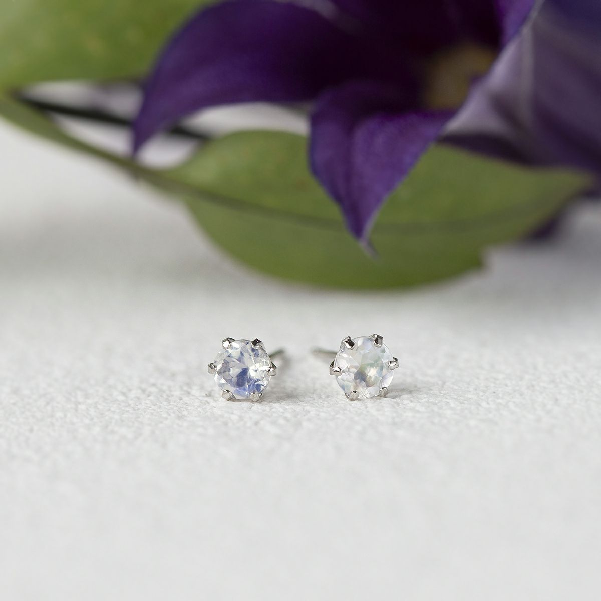 プラチナ ロイヤルブルームーンストーン ピアス PT PT900 6月 誕生石 誕生日 プレゼント レディース 20代 30代 40代 10k k10 天然石