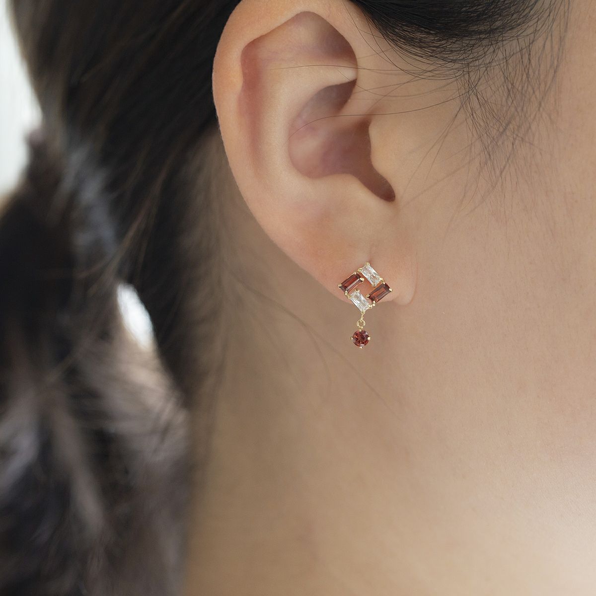 K10 YG ガーネット ピアス キュービックジルコニア イエローゴールド 10金 1月 誕生石 誕生日プレゼント ギフト レディース 20代 30代 40代 10k k10