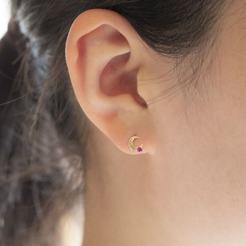 最終お値下げ❣️【片方のみ】K10 YGピアス K10】一粒ダイヤモンドピアス(片耳)/限定BOX＆ショッパーつき