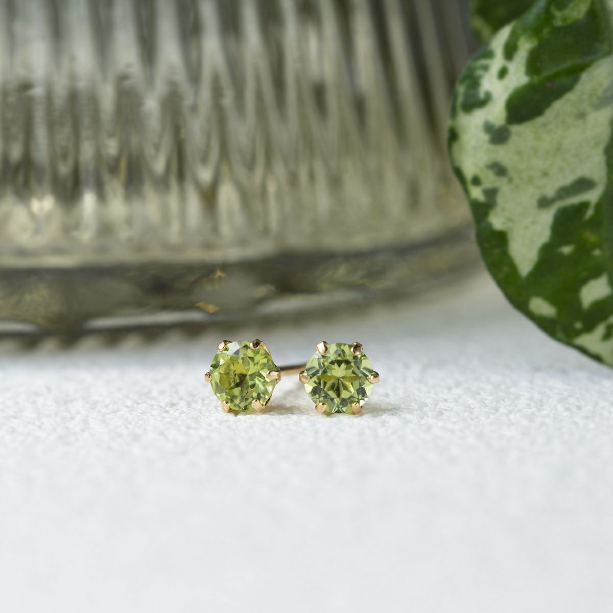 K18 YG ペリドット ピアス