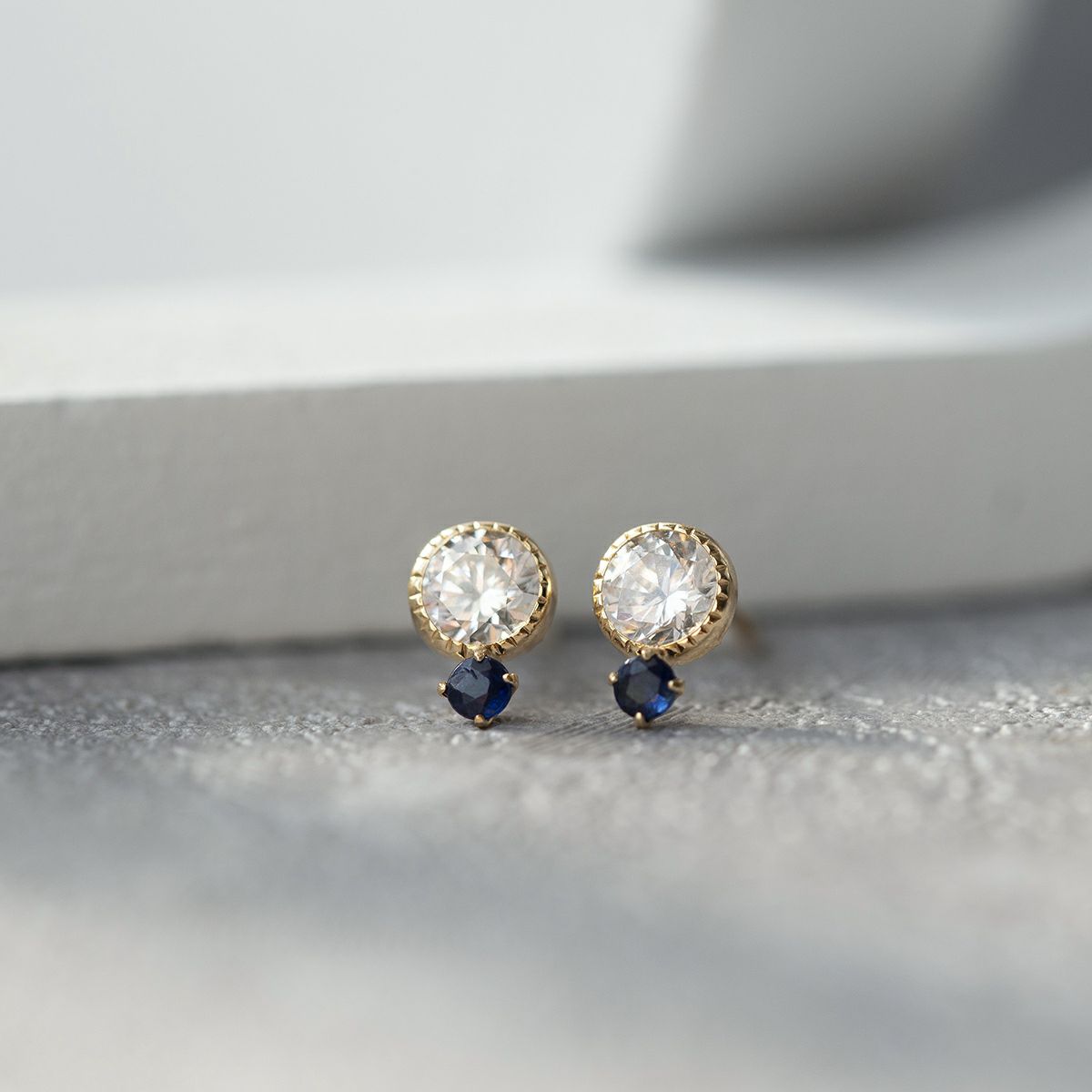 K10 YG サファイア キュービックジルコニア ピアス レディース 誕生石 9月 誕生日 10金 イエローゴールド 妻 彼女 ギフト 誕生日プレゼント