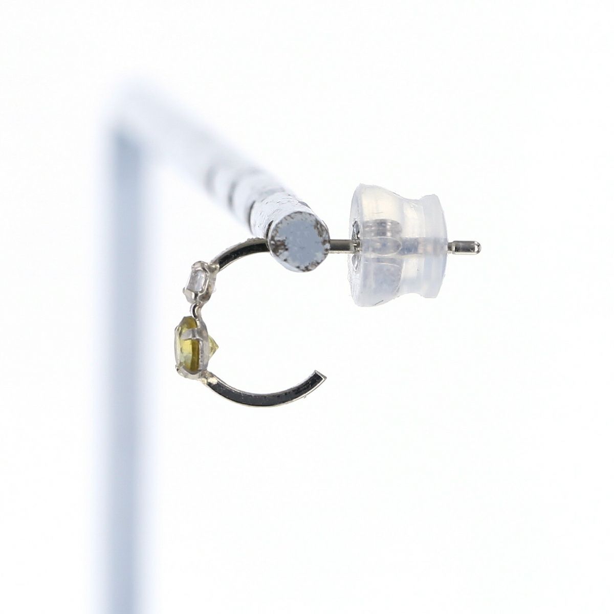 プラチナ スフェーン ホワイトトパーズ ピアス ハーフフープピアス ハーフフープ ピアス フープピアス PT900 レディース 20代 30代 40代 7月 誕生日 誕生日プレゼント プレゼント ギフト 女性 彼女 妻