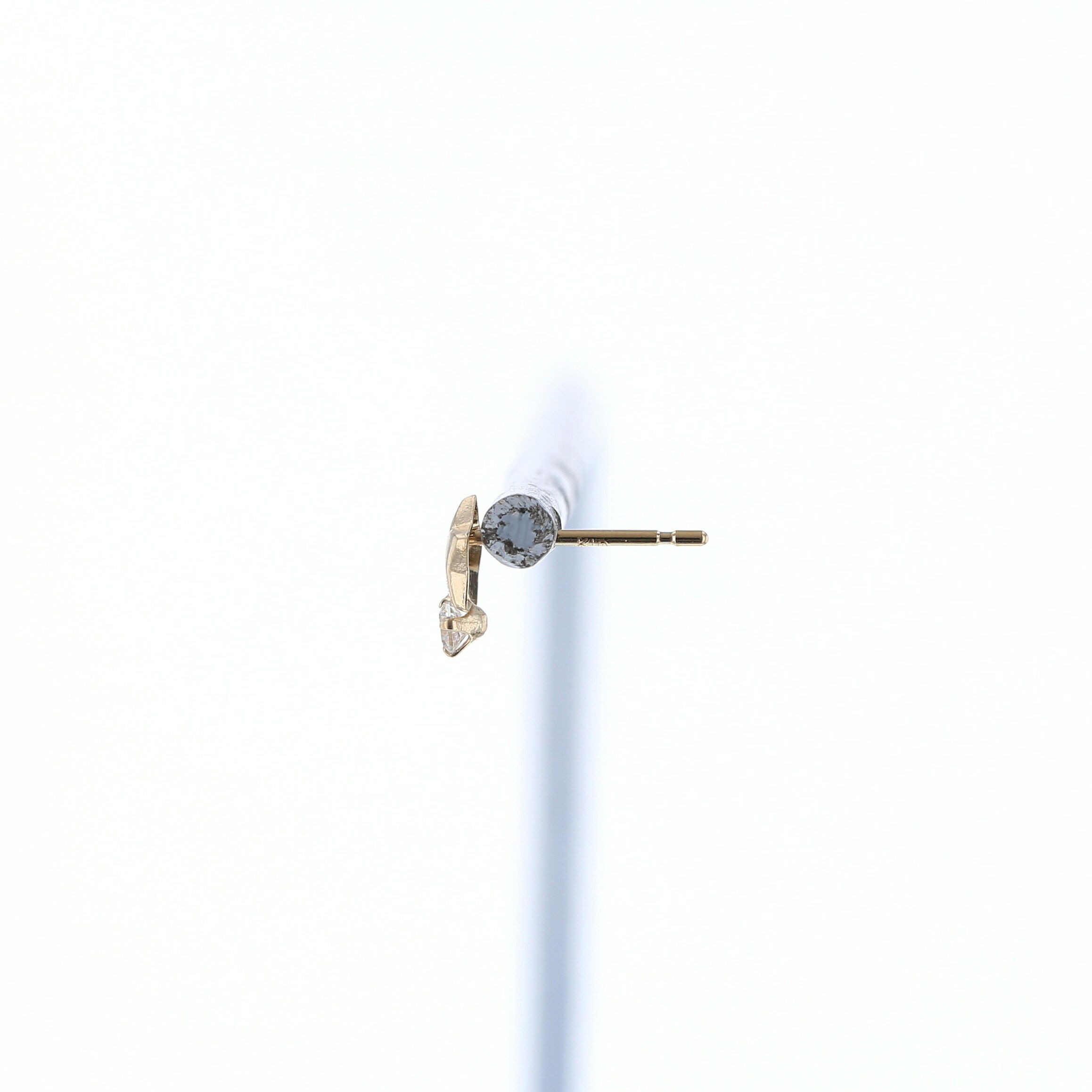 K10 YG キュービックジルコニア ピアス 星 スター 月 ムーン アシンメトリー ゴールド イエローゴールド レディース 10金 CZ 誕生日プレゼント ギフト 20代 30代 40代 女性 彼女 妻