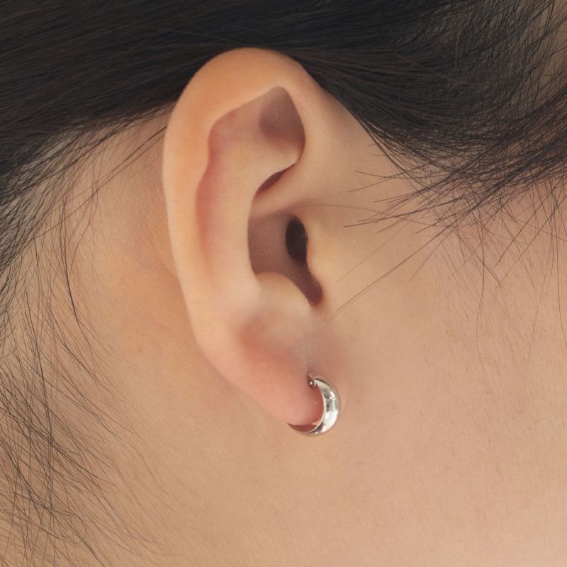 K10 WG フープ ピアス 月甲ピアス フープピアス ホワイトゴールド レディース 20代 30代 40代 誕生日 プレゼント ギフト 女性 彼女 妻 シンプル