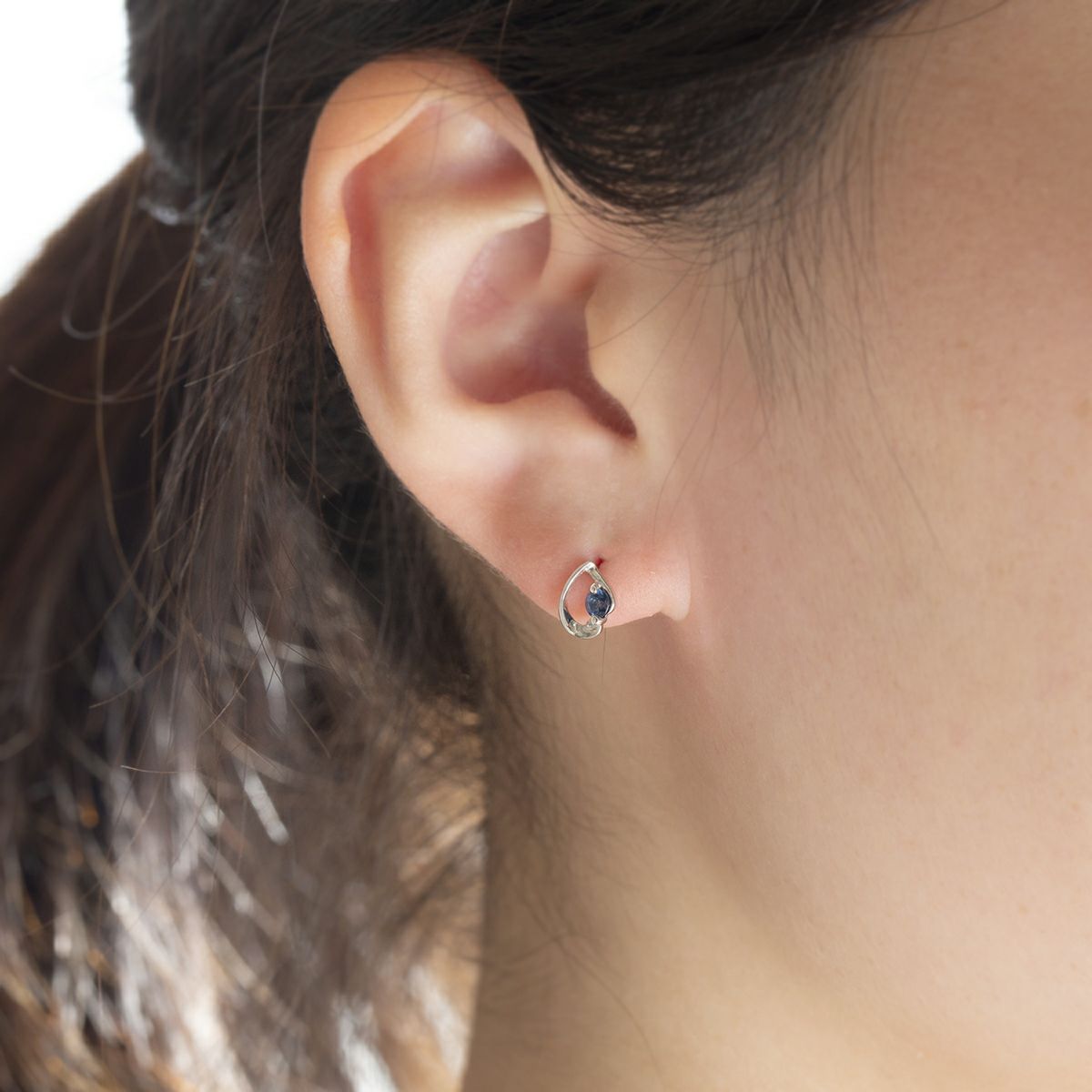 プラチナ サファイア ダイヤモンド ピアス ダイヤ PT950 9月誕生石 妻 彼女 レディース ギフト 誕生日プレゼント 20代 30代 40代 ドロップ 雫