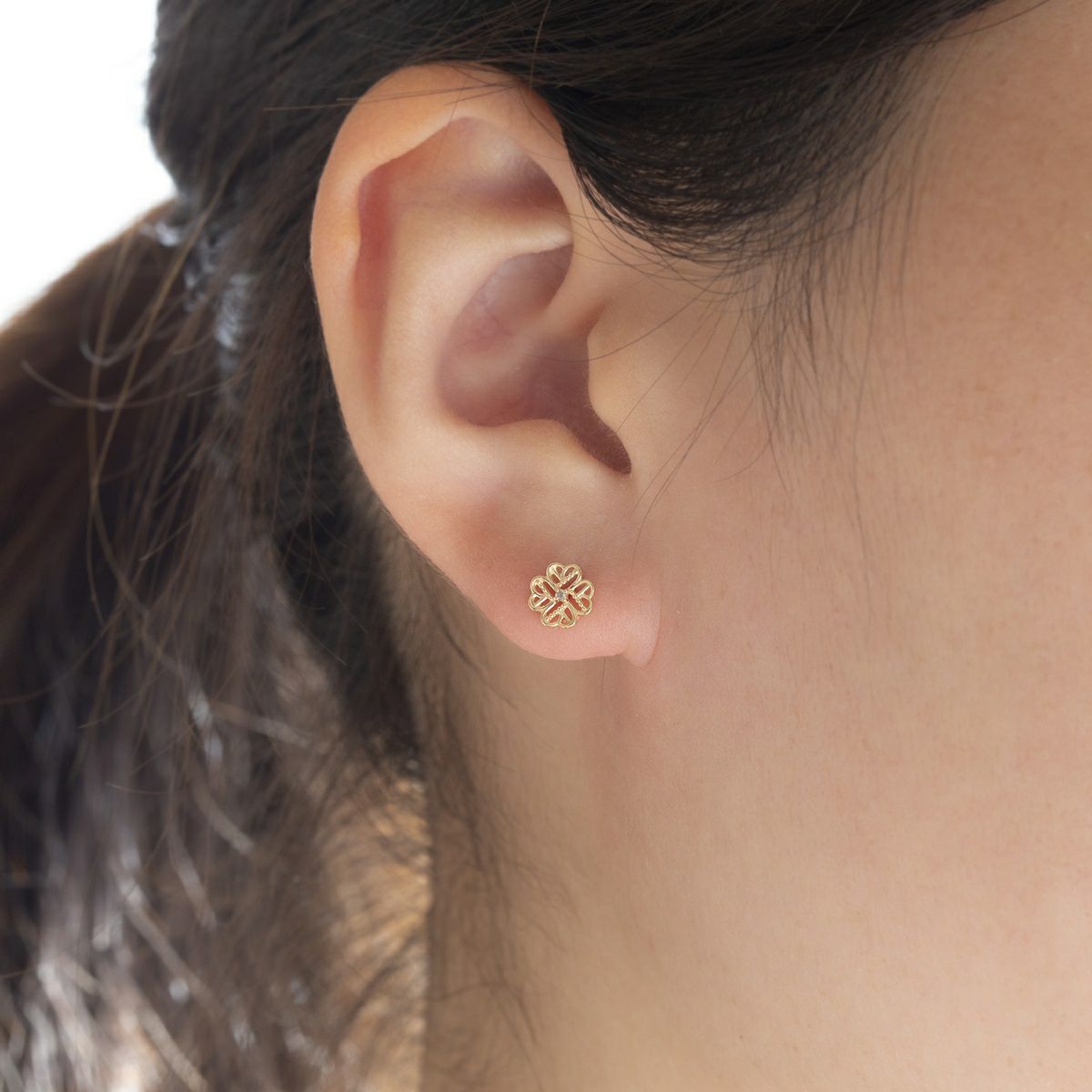 K10 YG ダイヤモンド ピアス クローバー ダイヤ 10k 10金 4月 誕生石 イエローゴールド レディース 彼女  妻 誕生日プレゼント ギフト かわいい 四つ葉