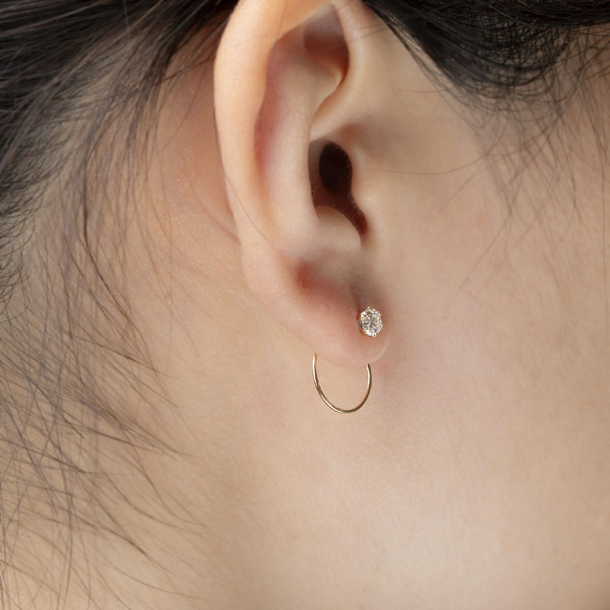 K10 YG キュービックジルコニア キャッチレスフープピアス フープピアス キャッチレス イエローゴールド　10金 CZ 誕生日プレゼント 誕生日 20代 30代 40代 女性 彼女 レディース 妻 ギフト