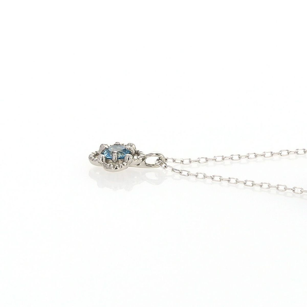 K10 WG ブルートパーズ ネックレスレディース 11月 誕生石プレゼント ギフト 彼女 妻 20代 30代 40代 ホワイトゴールド 10金 天然石 花 フラワー