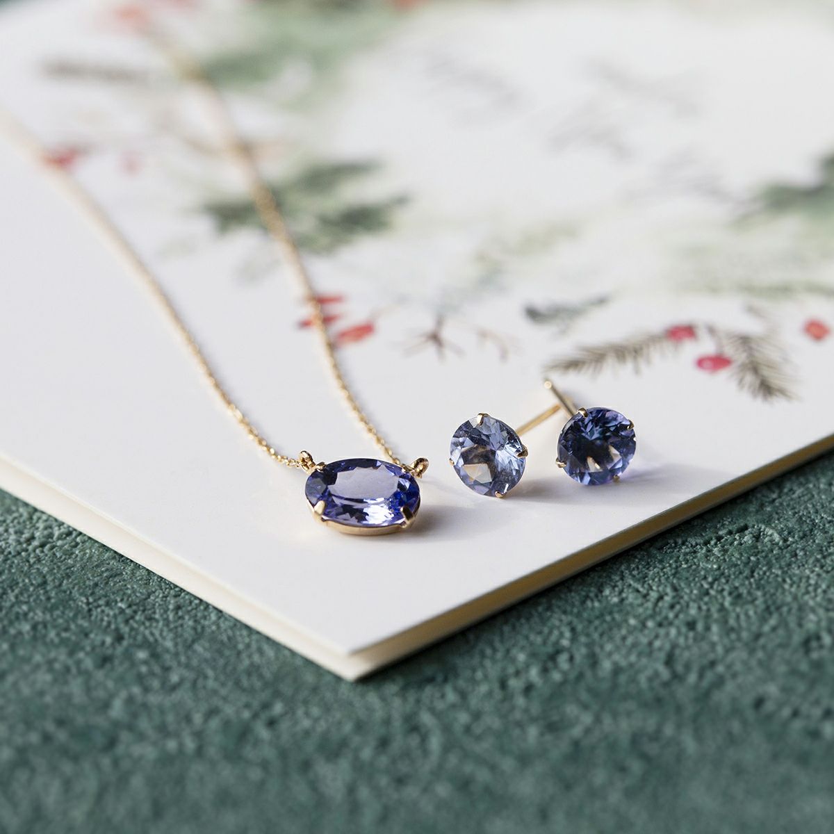 セット クリスマスセット K10 YG タンザナイト ネックレス  ピアス  20代 30代 40代 レディース 女性 彼女 妻 クリスマスプレゼント 一粒 大粒 一粒ピアス イエローゴールド 10k 10金 レディース 彼女 妻 オーバル 12月誕生石 クリスマスギフト クリスマス