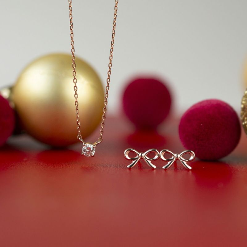 セット クリスマスセット K10 PG ダイヤモンド ネックレス ピアス リボン 30代 40代 レディース 女性 彼女 妻 クリスマスプレゼント 一粒ダイヤモンド スタッドピアス ラッキーモチーフ レディース プレゼント 誕生日 10代 20代 30代 かわいい 小さい 華奢 10金 クリスマスギフト クリスマス