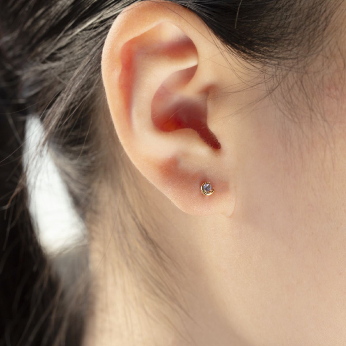 K10 YG タンザナイト ピアス ムーン  月 三日月 レディース 12月 誕生石 プレゼント 10金 彼女 20代 30代 40代 イエローゴールド 天然石